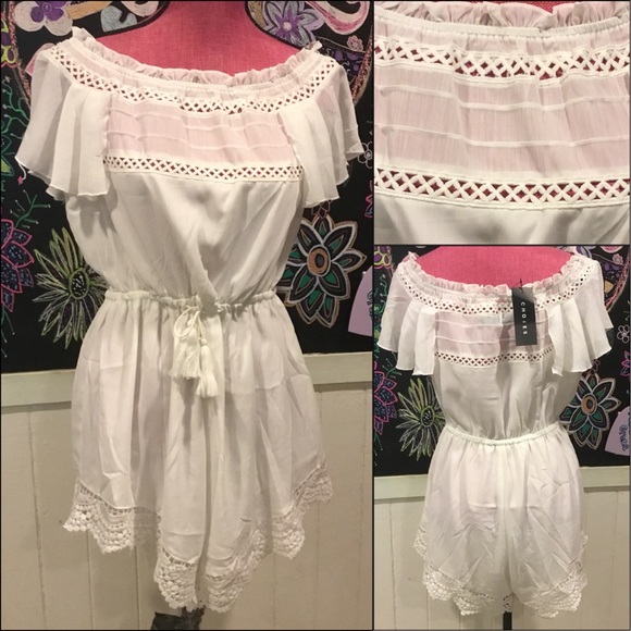 Pants - Nwts perfect Festival white romper szL